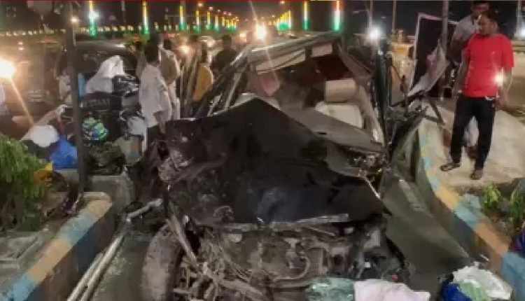 Mumbai: बांद्रा-वर्ली सी लिंक पर इनोवा ने कई गाड़ियों में मारी टक्कर, 3 लोगों की मौत, 6 घायल