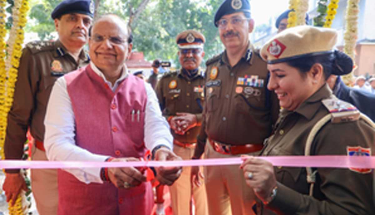 श्रद्धानंद मार्ग पुलिस स्टेशन में खुला एडब्ल्यूपीपी, उपराज्यपाल और पुलिस आयुक्त किया उद्घाटन