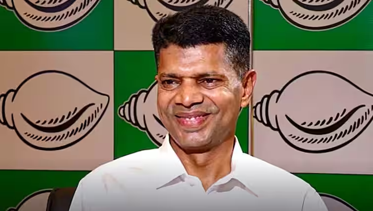 VK Pandian Quits Politics: वीके पांडियन ने राजनीति से लिया संन्यास, नवीन पटनायक और बीजेडी से बोले- सॉरी