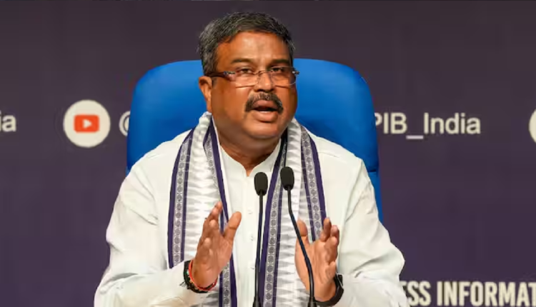 NEET Paper Leak Case 2024: नीट मामले में केंद्र सरकार का बड़ा एक्शन! बनाई हाई लेवल कमिटी, दो महीने में सौंपेगी रिपोर्ट