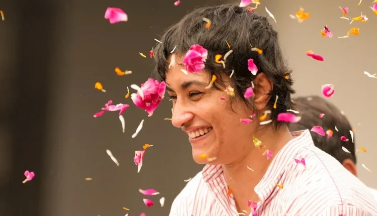 Vinesh Phogat, Supreme Court News, Wrestling Federation of India, Asian Games Trials, Indian Wrestling, Delhi High Court, Women Wrestler India, Sports News Hindi, Wrestling News, Vinesh Phogat Comeback, Indian Sports, Supreme Court Verdict