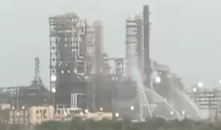 बालोतरा की HPCL रिफाइनरी में आग