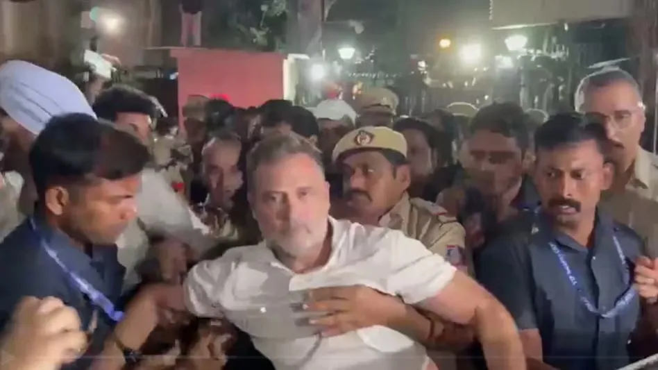 INDIA Bloc Protest, Rahul Gandhi, Priyanka Gandhi, Gyanesh Kumar, Election Commission Protest