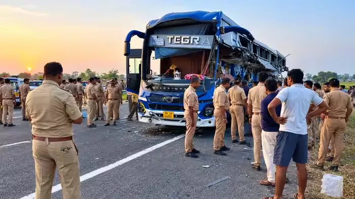 Ambedkar Nagar Accident, Gorakhpur Link Expressway, Volvo Bus Accident, Uttar Pradesh Road Accident, Trailer Collision