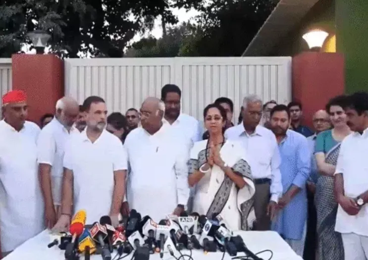 Rahul Gandhi, INDIA Bloc Meeting, Gyanesh Kumar, Election Commission of India, SIR Voter List Controversy